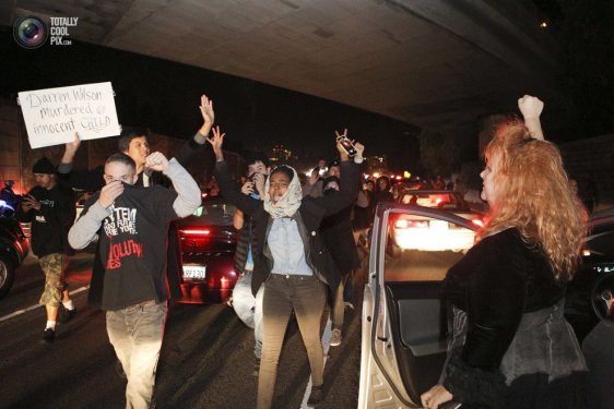 Amerika'da Ferguson eylemleri ikinci gününde