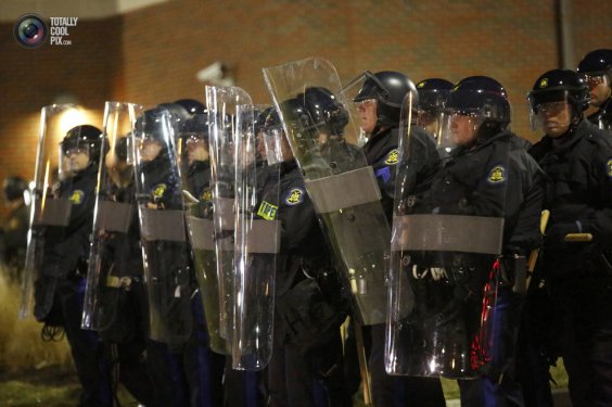 Amerika'da Ferguson eylemleri ikinci gününde