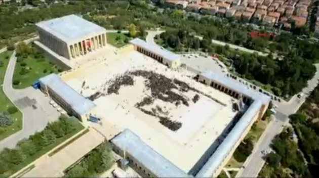 Anıtkabir'de rekor denemesinden görüntüler