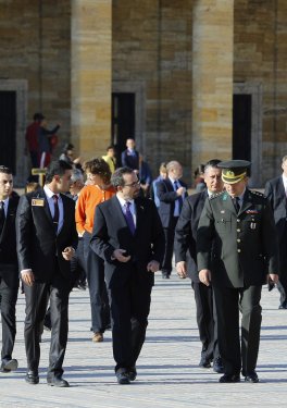 Ankara'da ilk tören Anıtkabir'de