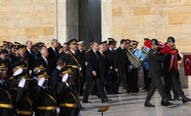 Ankara'da ilk tören Anıtkabir'de