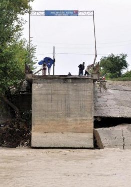 Antalya'da yağmur hayatı olumsuz etkiledi