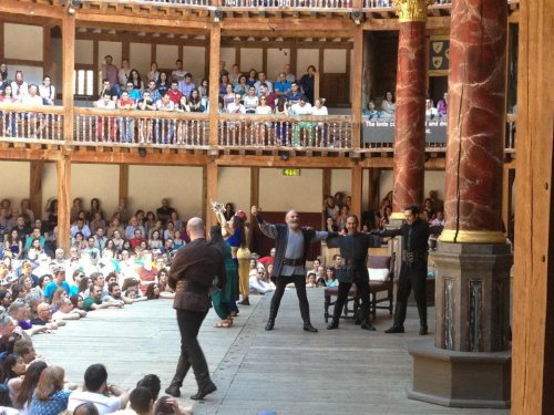 Antonius ile Kleopatra İngiltere'de Türkçe sahnelendi