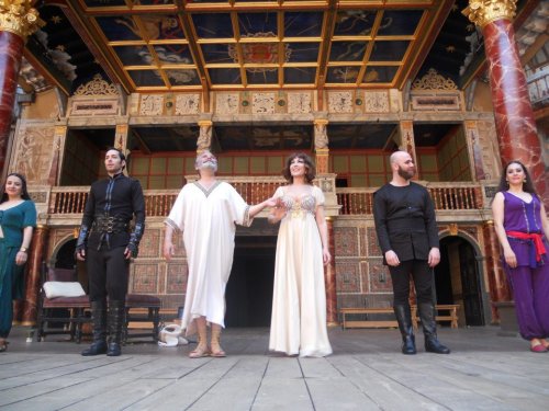 Antonius ile Kleopatra İngiltere'de Türkçe sahnelendi