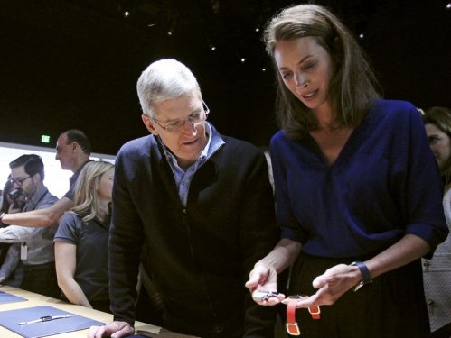 Apple'ın akıllı saati Apple Watch tanıtıldı