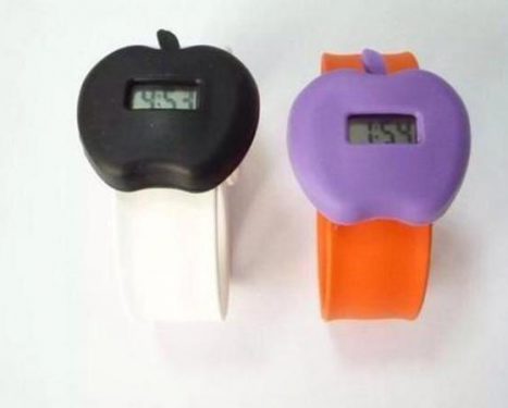 Apple Watch tanıtıldı capsler patladı