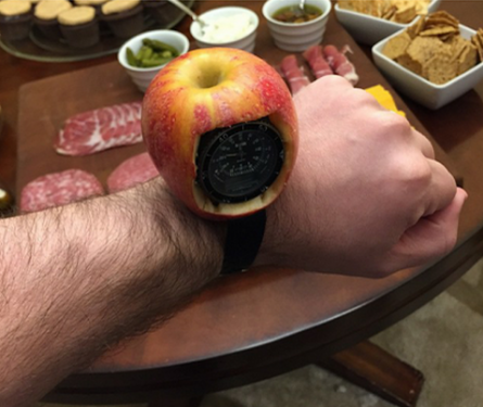 Apple Watch tanıtıldı capsler patladı