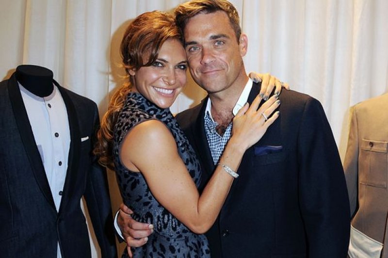 Ayda Field doğuma topuklu ayakkabıyla girdi