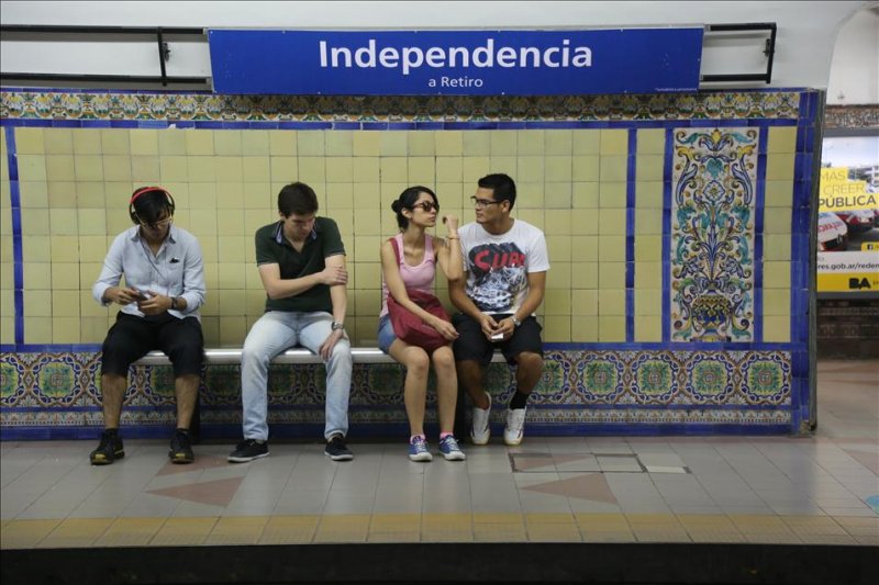 Buenos Aires metrosunda Endülüs sanatı