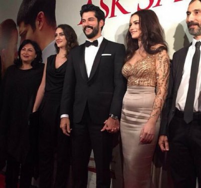 Burak Özçivit ve Fahriye Evcen'den aşk itirafı