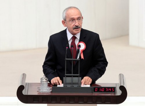 CHP iki hafta sonra yemin ediyor