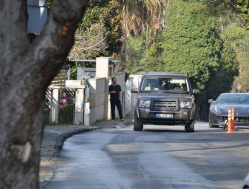 Cem Yılmaz yeni aşkı Ayşe Hatun Önal ile görüntülendi
