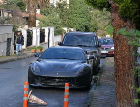 Cem Yılmaz yeni aşkı Ayşe Hatun Önal ile görüntülendi