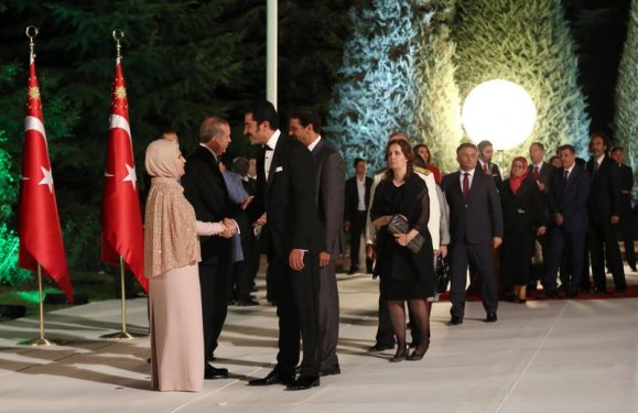 Cumhurbaşkanı Erdoğan'ın Köşk'teki ilk resepsiyonu