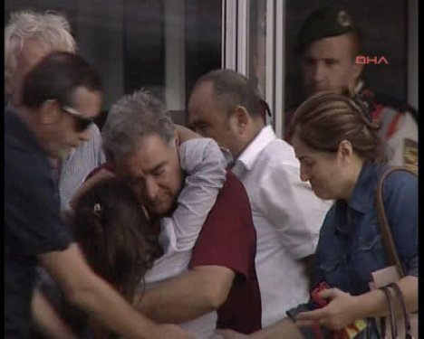 Balyoz Davası sanıklarının yakınları şoka girdi