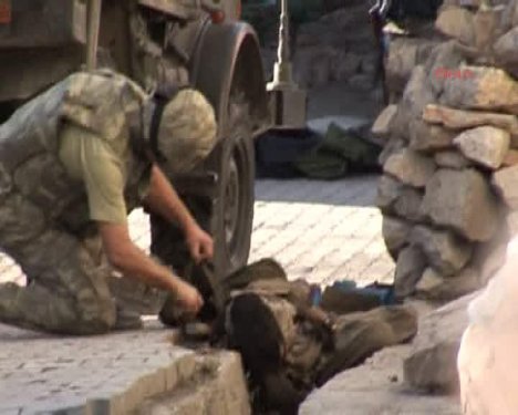 Beytüşşebap'ta çatışma sonrası görüntüler