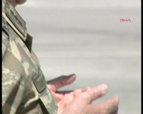 Necdet Özel'den 8 şehide gözyaşı