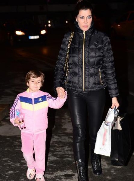 Deniz Akkaya: Kızımın kordonunu kendim kestim