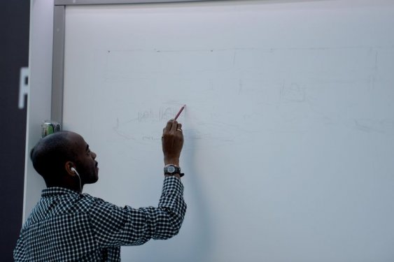 Dahi Bellek Stephen Wiltshire İstanbul'u çizdi