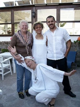 Defne Joy Foster'ın aile albümünden