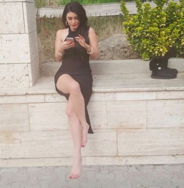 Ebru Polat kapak kızı oldu 