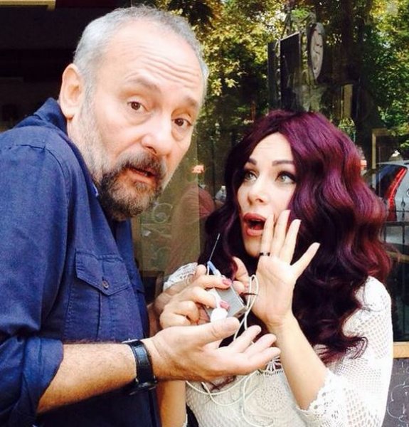 Şenay Gürler torunuyla alışverişte