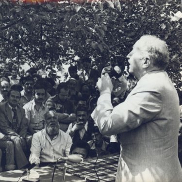 Erbakan’ın hiç yayınlanmamış & az bilinen fotoğrafları