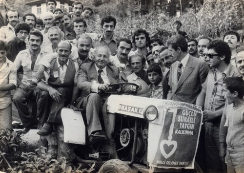 Erbakan’ın hiç yayınlanmamış & az bilinen fotoğrafları