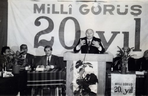 Erbakan’ın hiç yayınlanmamış & az bilinen fotoğrafları