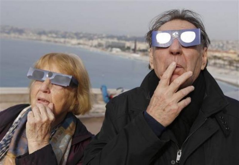 Dünyadan Güneş tutulması manzaraları