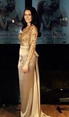 Fahriye ile Burak galaya el ele geldi