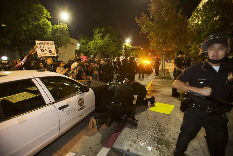 Amerika'da Ferguson eylemleri ikinci gününde