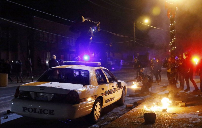 Amerika'da Ferguson eylemleri ikinci gününde