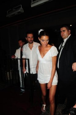 Hande Subaşı evlendi