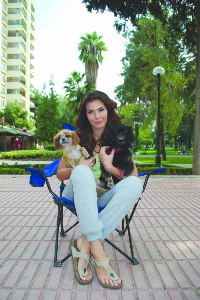 Makyajsız güzel Hatice Şendil