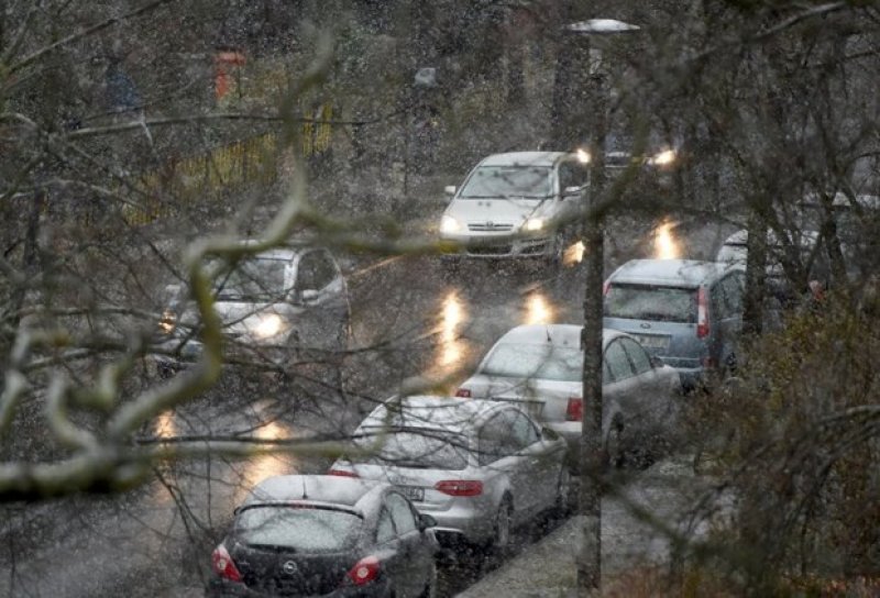 Niklas fırtınası Almanya'yı felç etti