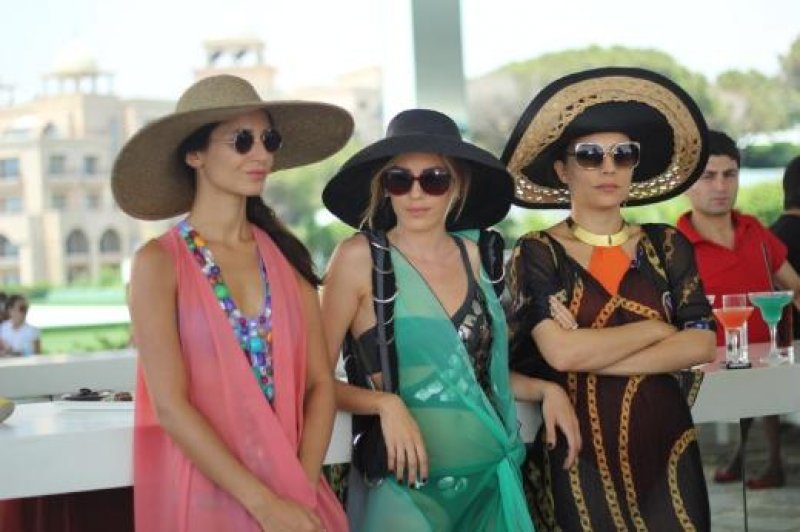 Sinem Kobal Kenan İmirzalıoğlu'nun teklifini kabul etmedi