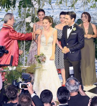 Kadir Doğulu ile Neslihan Atagül evlendi