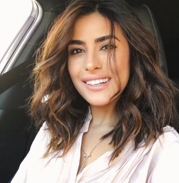 Kürt kızı Sazan Barzani