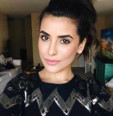 Kürt kızı Sazan Barzani