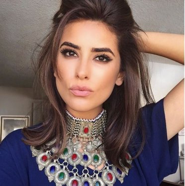 Kürt kızı Sazan Barzani