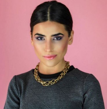 Kürt kızı Sazan Barzani