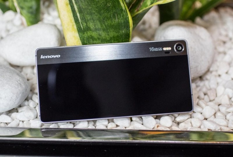 Dünya Mobil Kongresi'nde tanıtılan akıllı telefonlar