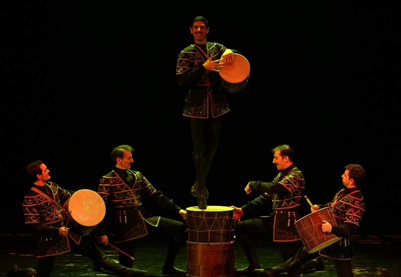 Lezginka Bursalıları coşturdu