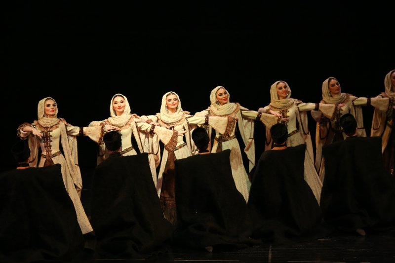 Lezginka Bursalıları coşturdu