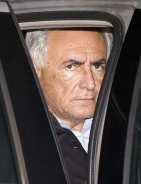 Kral dairesinden kodese