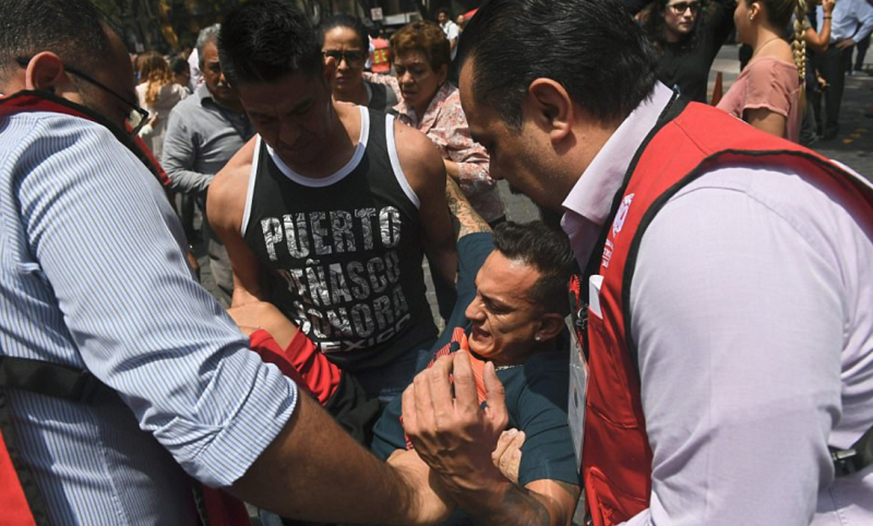 Meksika'daki depremden kareler