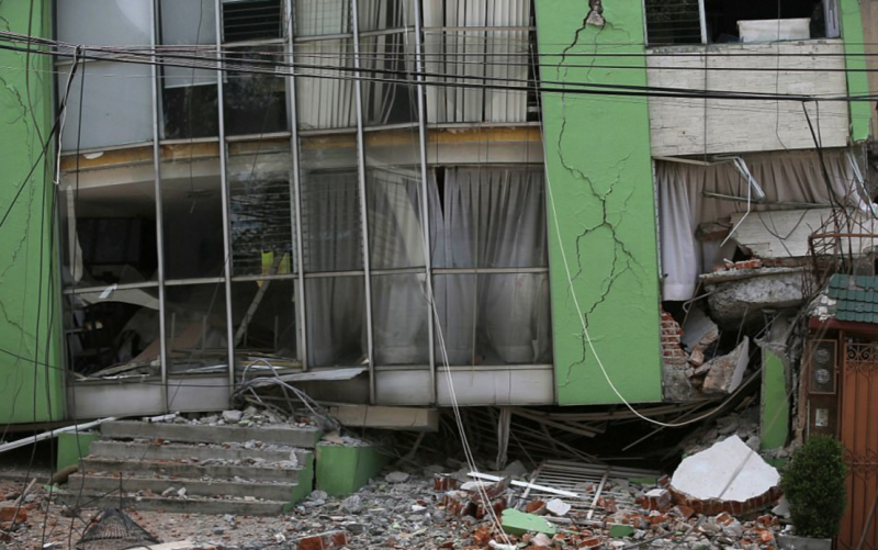 Meksika'daki depremden kareler