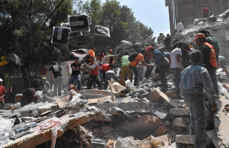 Meksika'daki depremden kareler