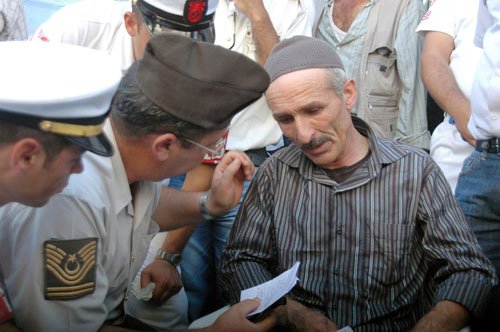 Mersinli şehidin evine ateş düştü